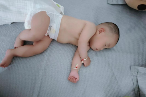 禹州怎样教宝宝爬