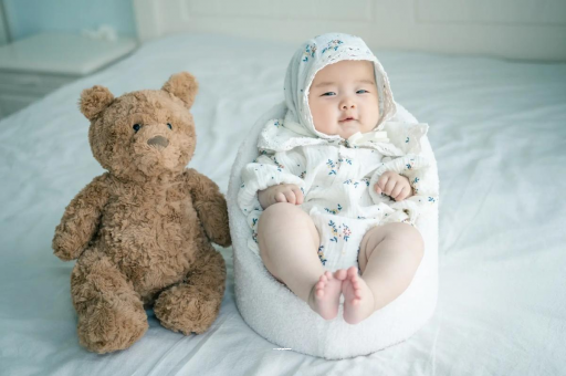 禹州宝宝吃不饱母乳的症状